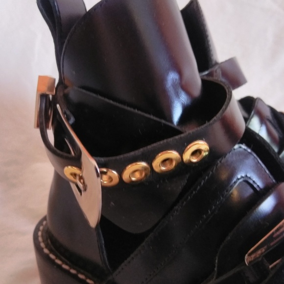 Balenciaga cut out boots - Picture 2 of 6